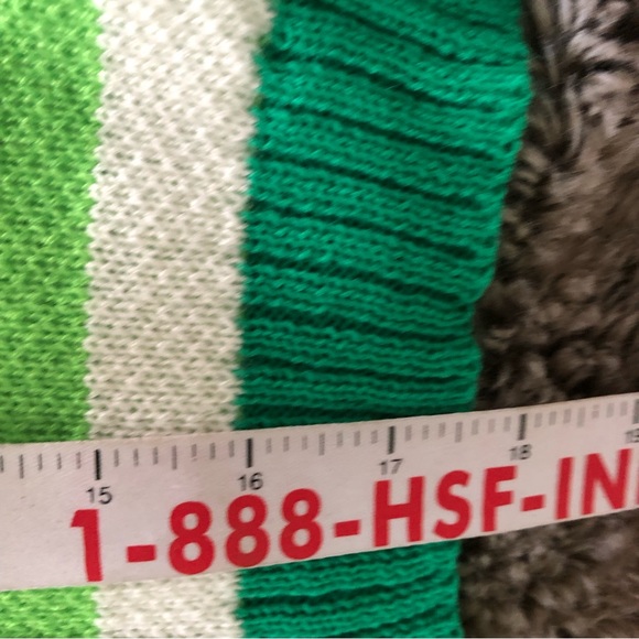 Dog Christmas Elf Themed Sweater - Super Cute Pom-Pom details - LARGE - NWT - Picture 7 of 11